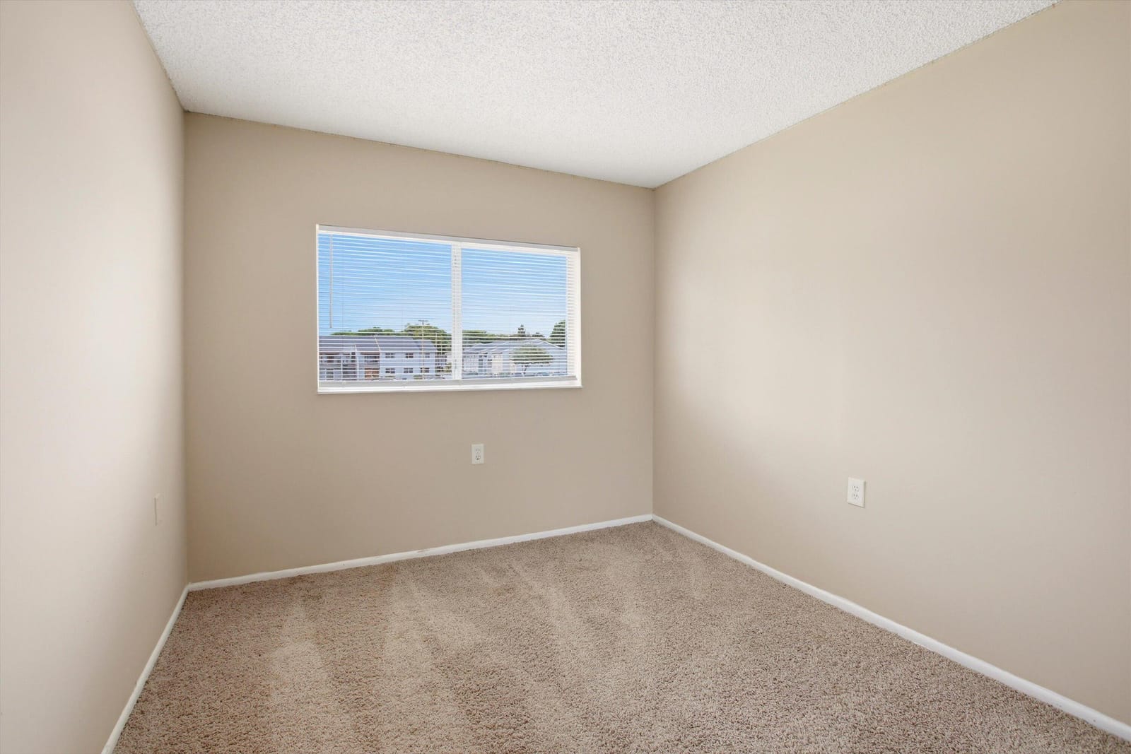 1153 Lake Victoria Drive H, West Palm Beach, FL 33411 photo 4