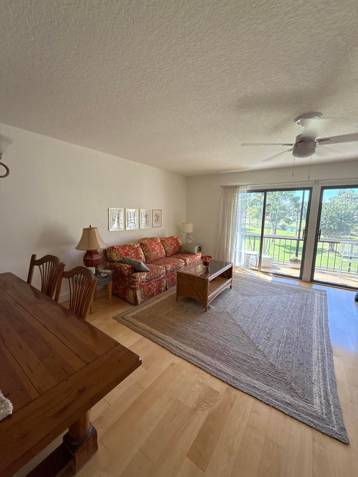 18390 SE Wood Haven Lane E — photo 4