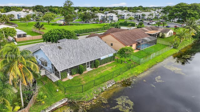 7891 NW 90th Avenue, sold in Heftler Homes, Tamarac, FL