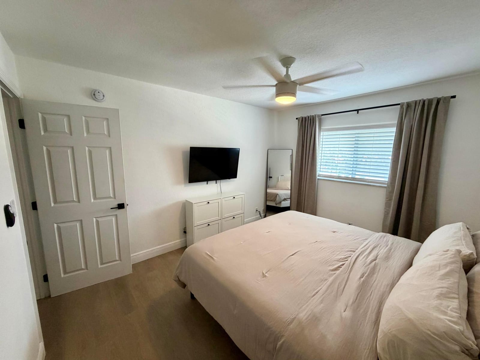 1460 NE 18th Street 211 — photo 7