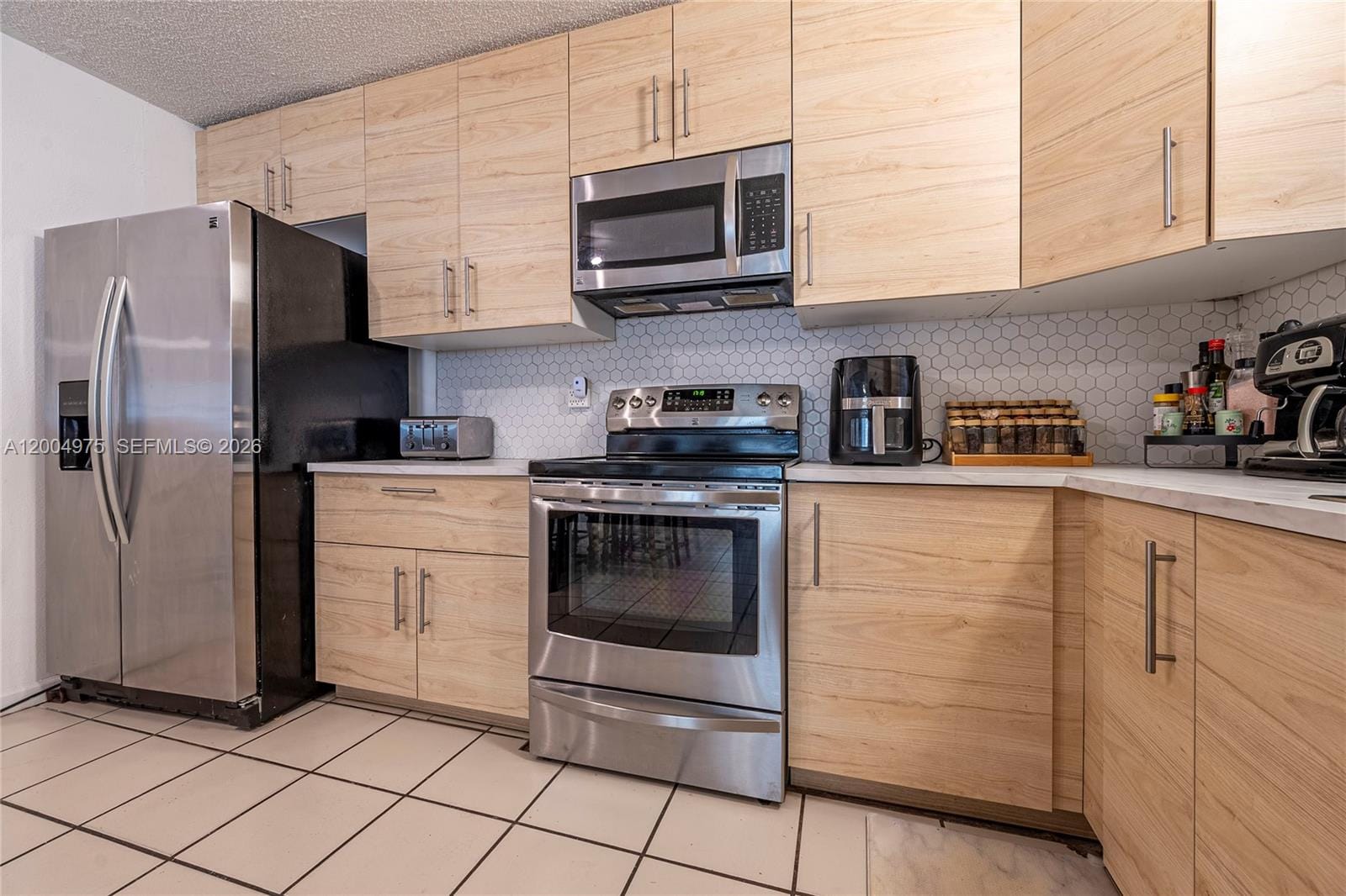 4524 SW 54th Street 501-W — photo 8