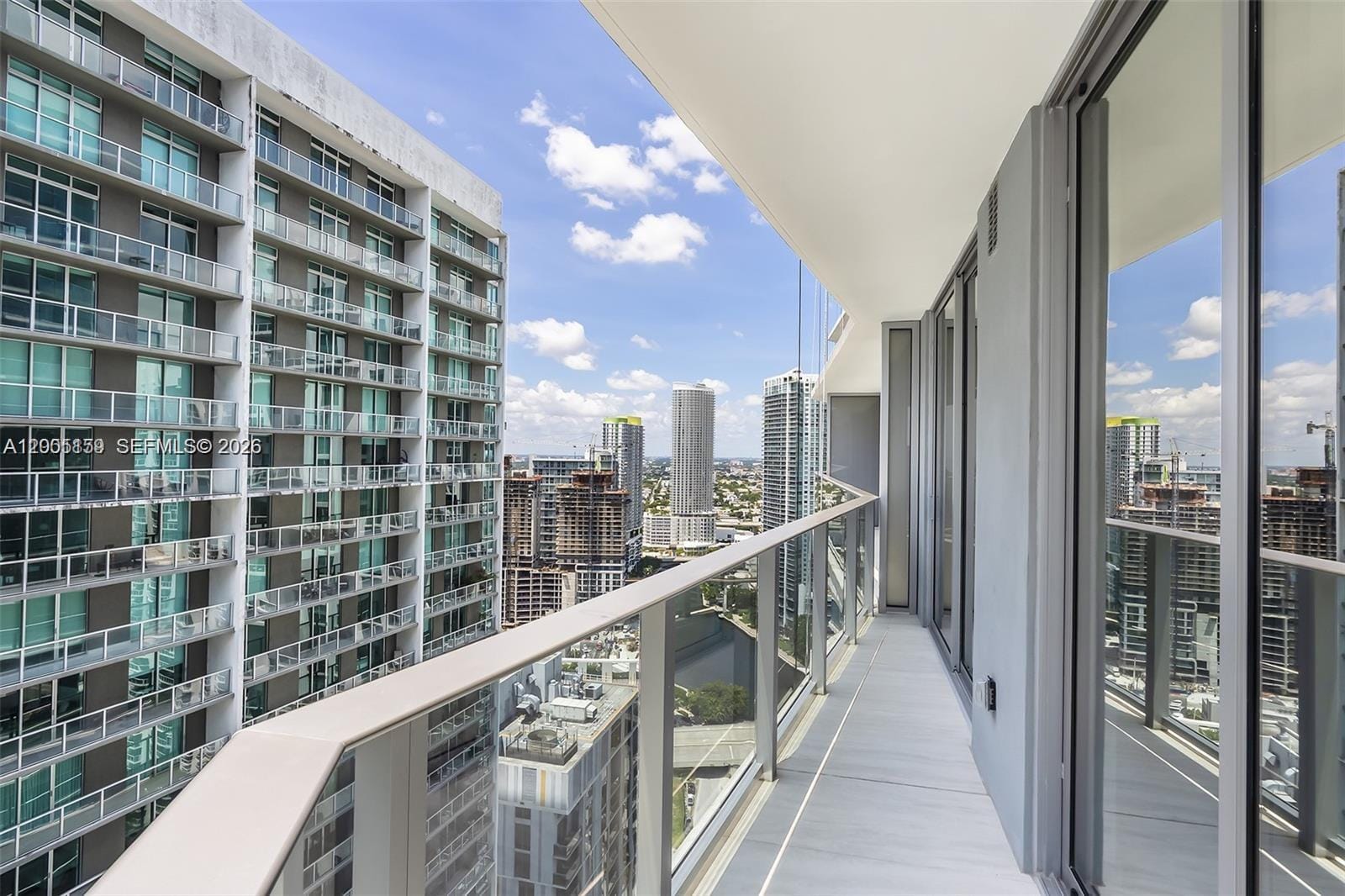 77 SE 5th Street 2515, Miami, FL 33131 photo 11