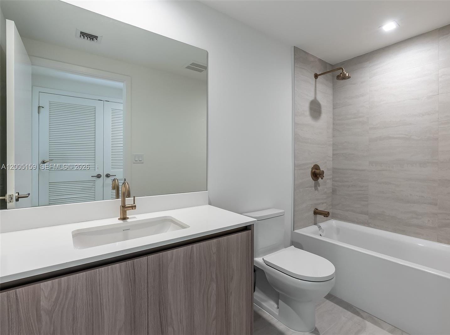 77 SE 5th Street 2515, Miami, FL 33131 photo 7