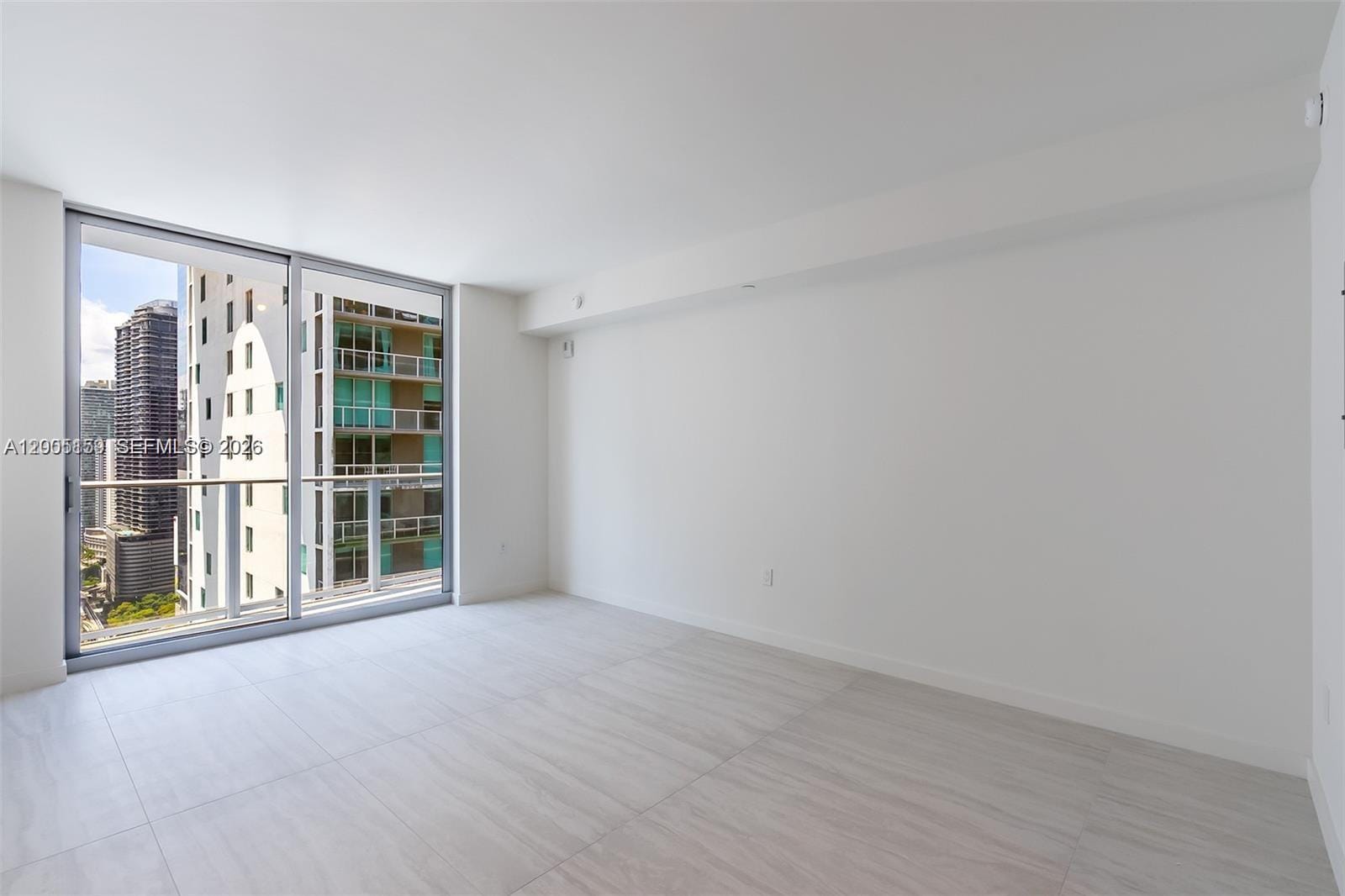 77 SE 5th Street 2515, Miami, FL 33131 photo 9