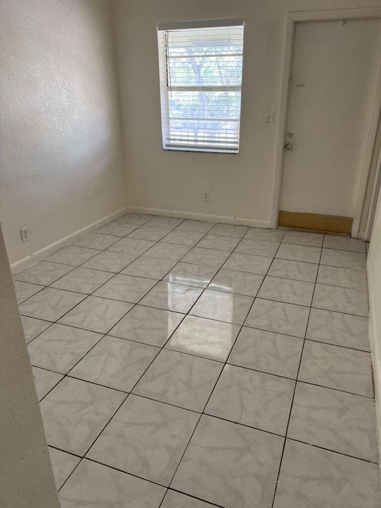 700 NW 3rd Avenue 1-8 — photo 5