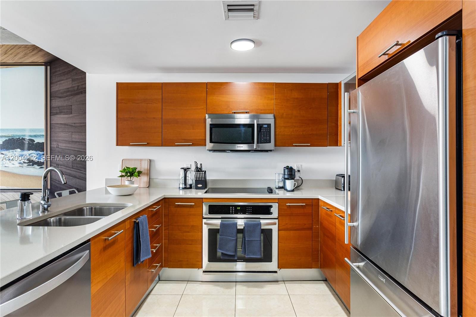 3250 NE 1st Avenue 913 — photo 4
