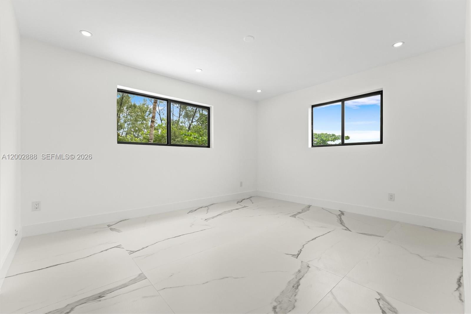 19731 NE 24th Avenue, Miami, FL 33180 photo 18