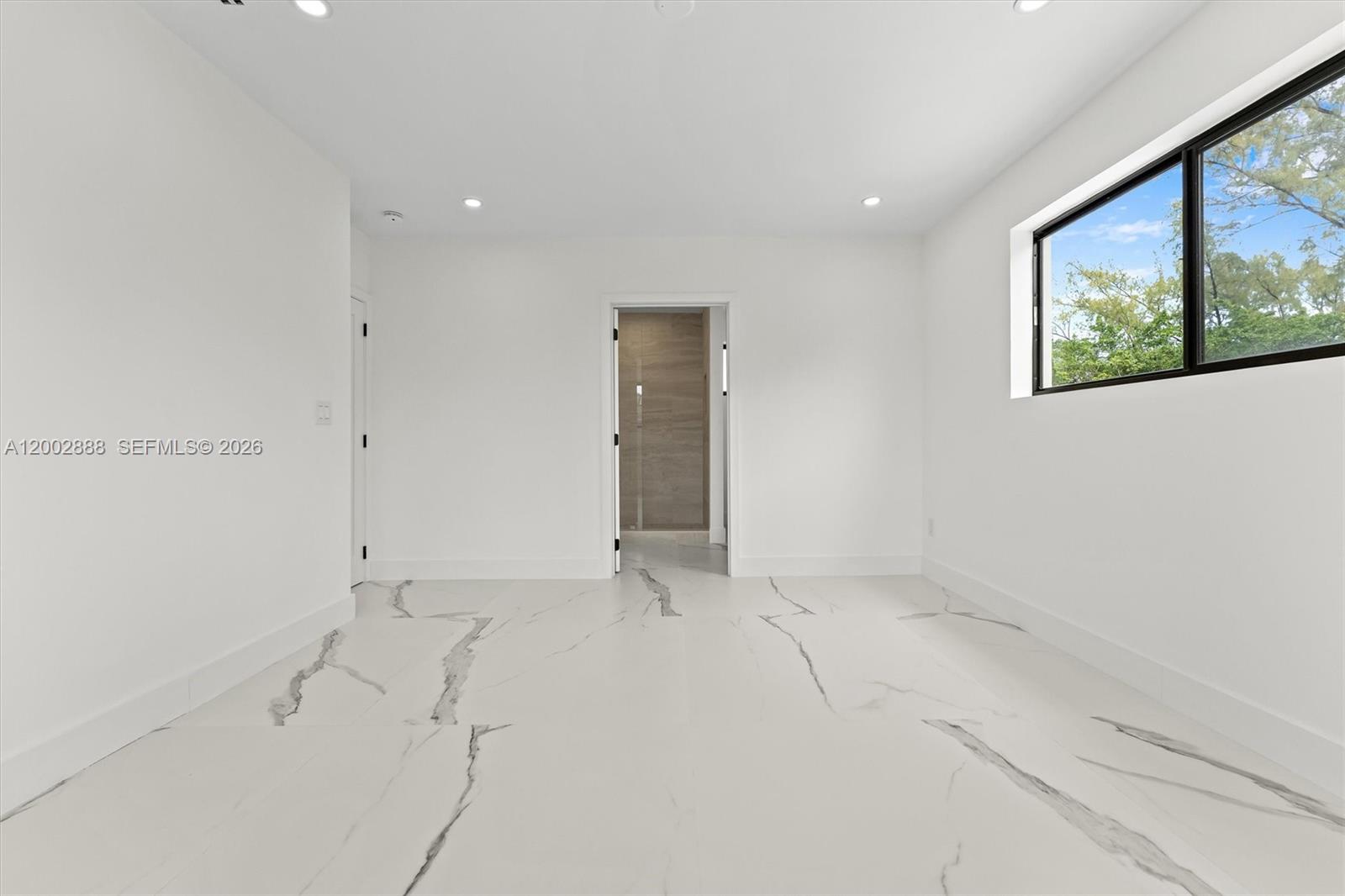 19731 NE 24th Avenue, Miami, FL 33180 photo 19