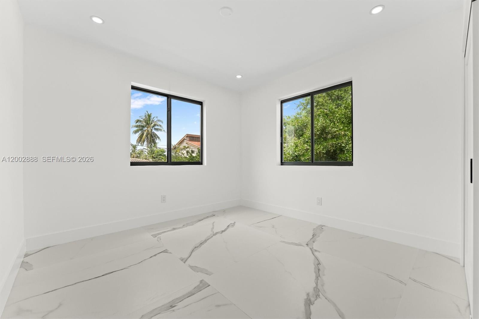 19731 NE 24th Avenue, Miami, FL 33180 photo 23