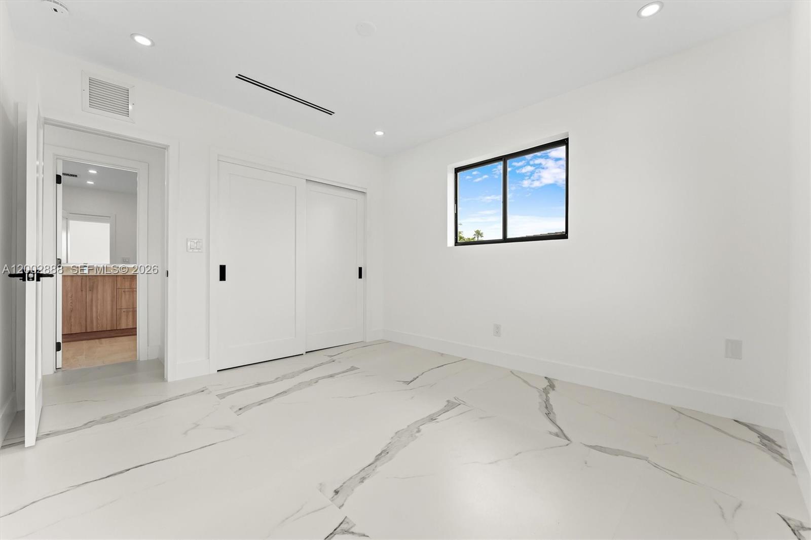 19731 NE 24th Avenue, Miami, FL 33180 photo 27
