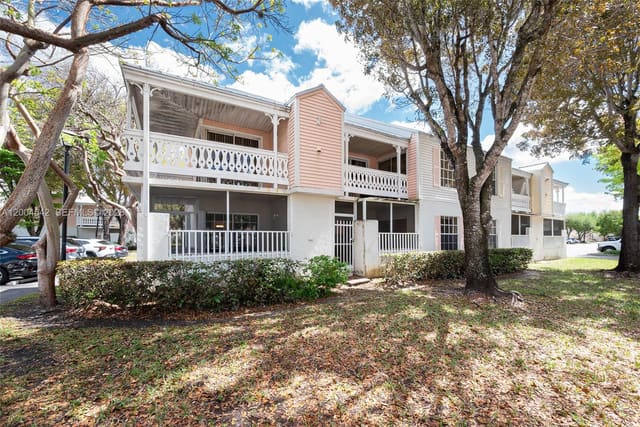 10441 Mahogany Key Circle 101, sold in Mahogany Key, Miami, FL