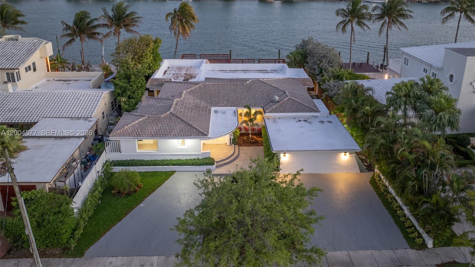 1690 Daytonia Road, Miami Beach, FL 33141, Miami Beach
