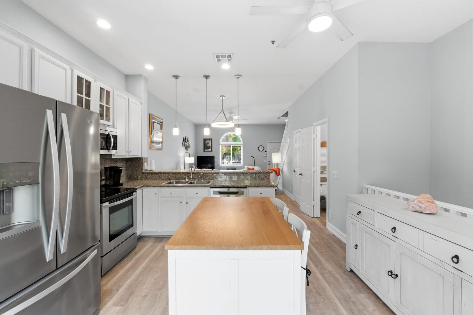 2445 NE 14th Street 5-509 — photo 5