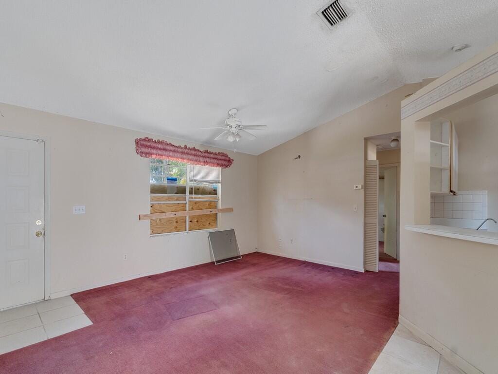 188 SW Milburn Circle — photo 2