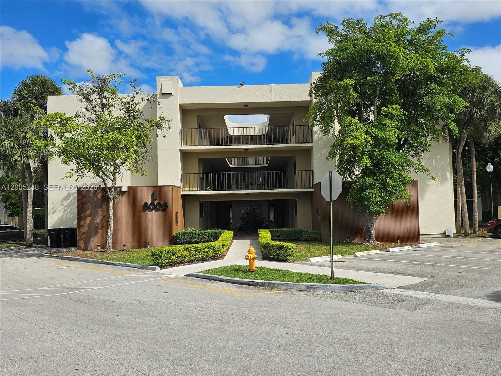 8005 SW 107th Avenue 305 — photo 2