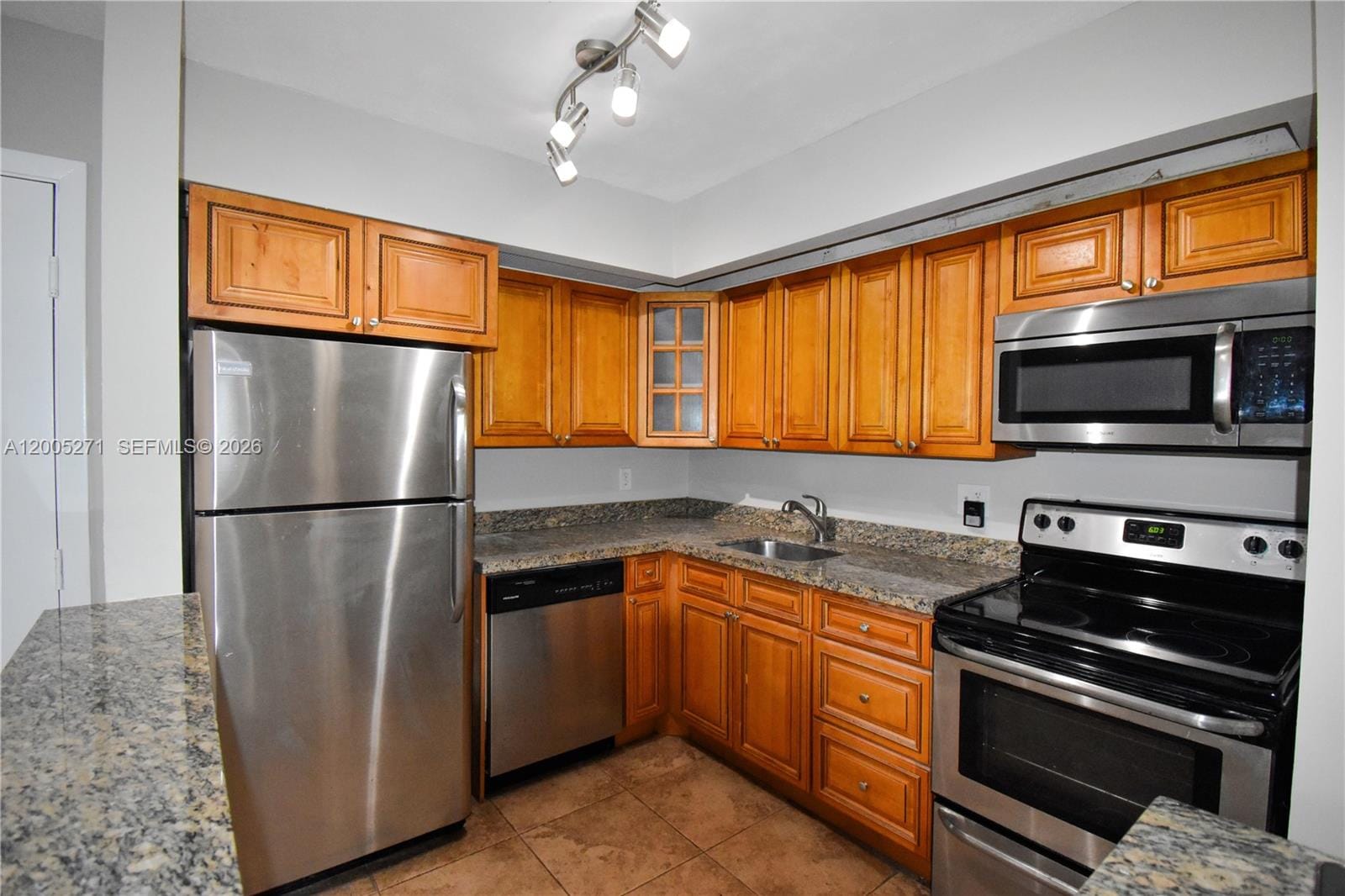 9955 N Belfort Circle 112 — photo 2