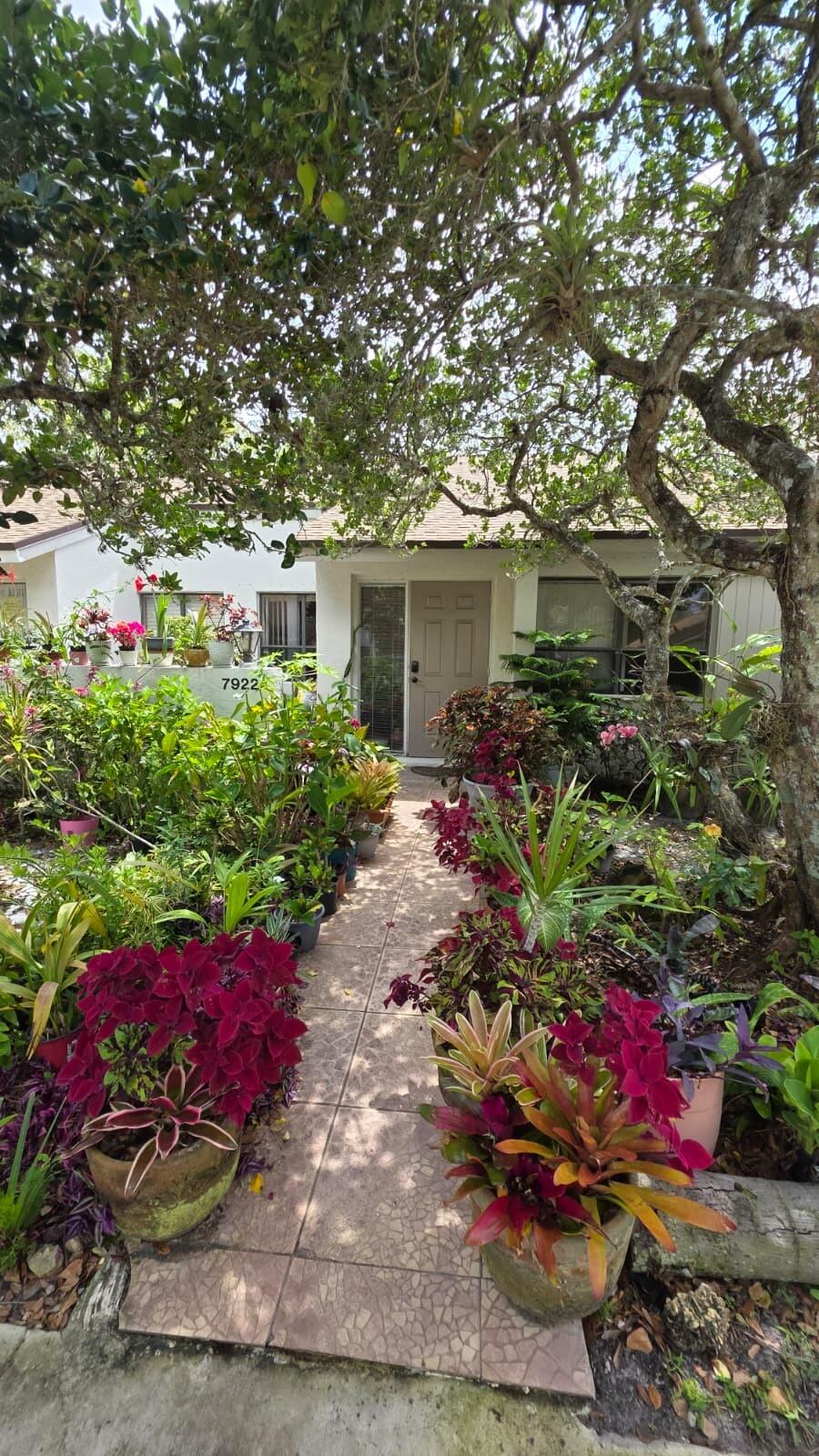 7922 NW 10th Street, Plantation, FL 33322, Plantation