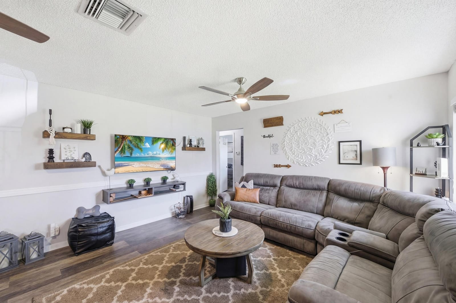 5883 La Paseos Drive D-2, Greenacres, FL 33463 photo 11
