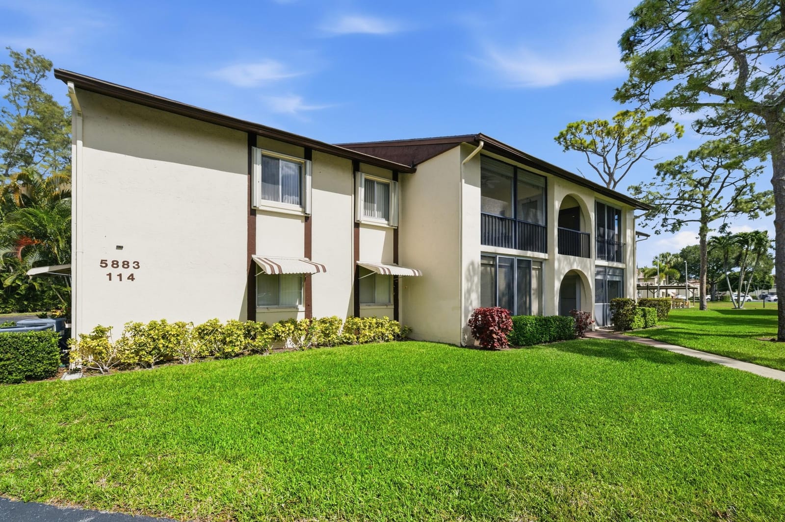 5883 La Paseos Drive D-2, Greenacres, FL 33463 photo 22