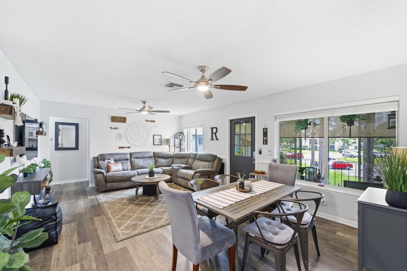 5883 La Paseos Drive D-2, Greenacres, FL 33463 photo 6