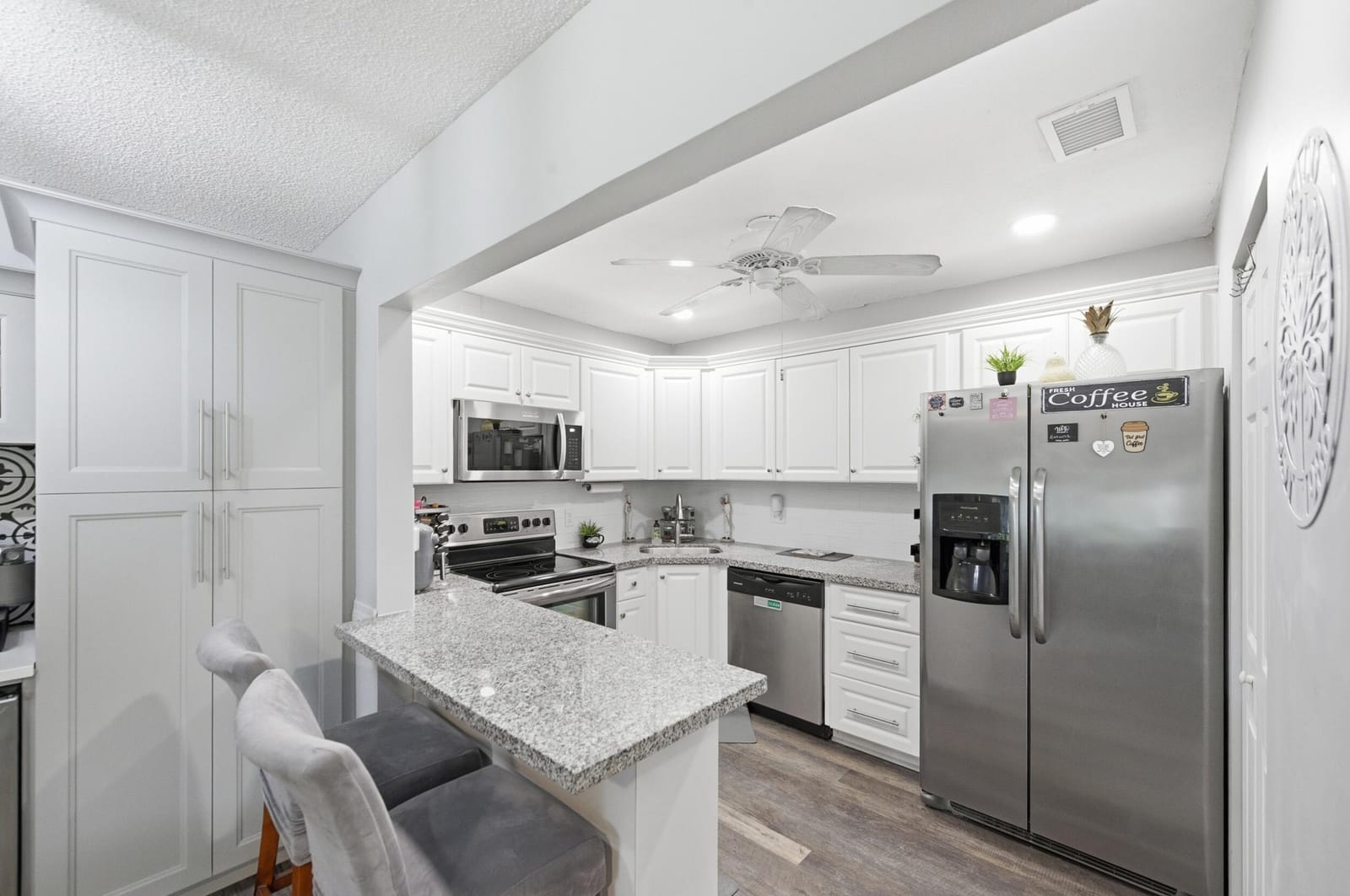 5883 La Paseos Drive D-2, Greenacres, FL 33463 photo 7