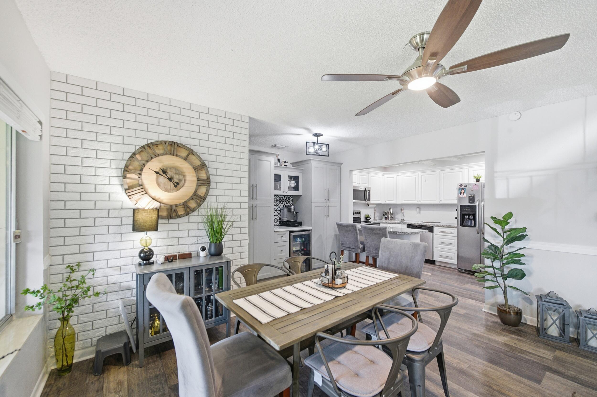 5883 La Paseos Drive D-2, Greenacres, FL 33463, Greenacres