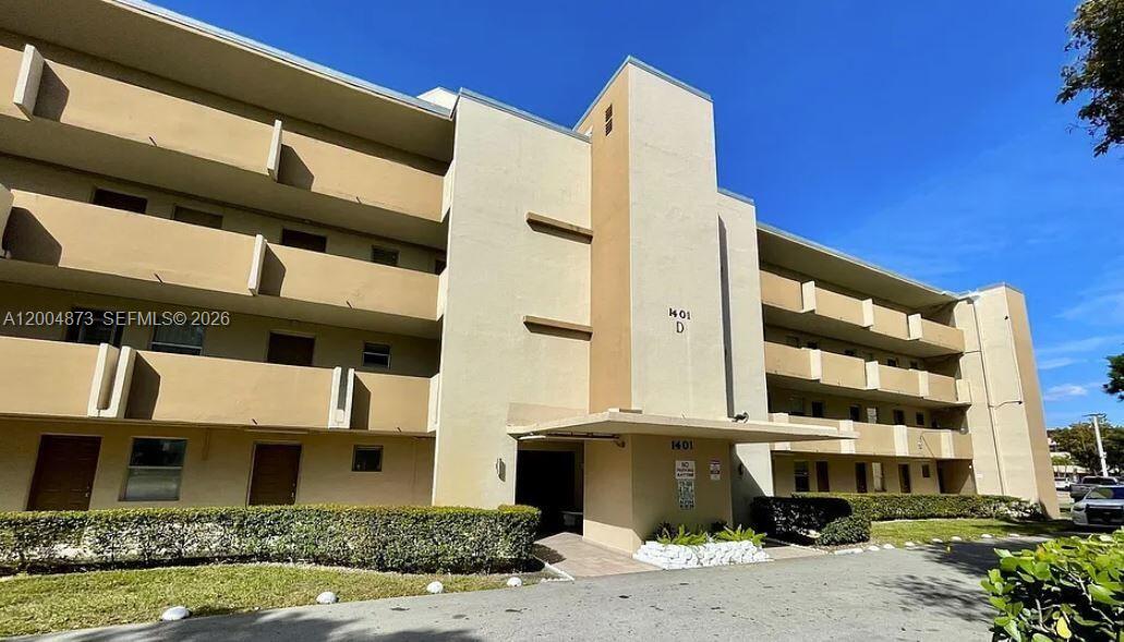 1401 NE 191st Street D201, Miami, FL 33179, Miami