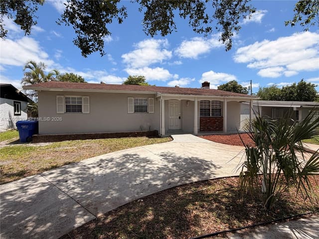3011 N 74th Avenue, Hollywood, FL 33024