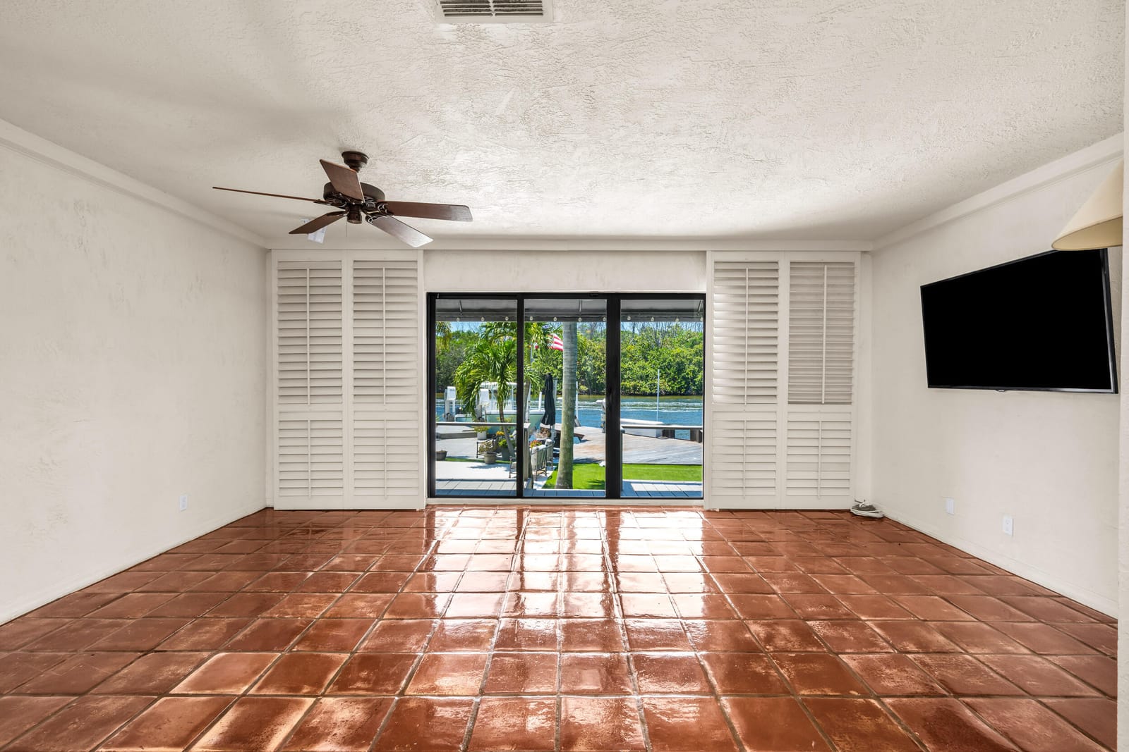 641 NE 19th Avenue, Deerfield Beach, FL 33441 photo 17
