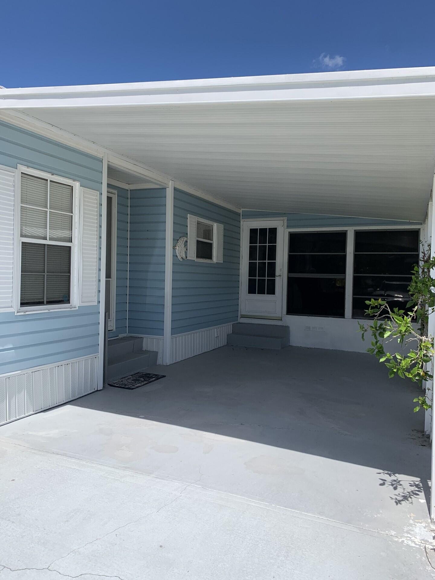 114 Camino Del Rio — photo 3