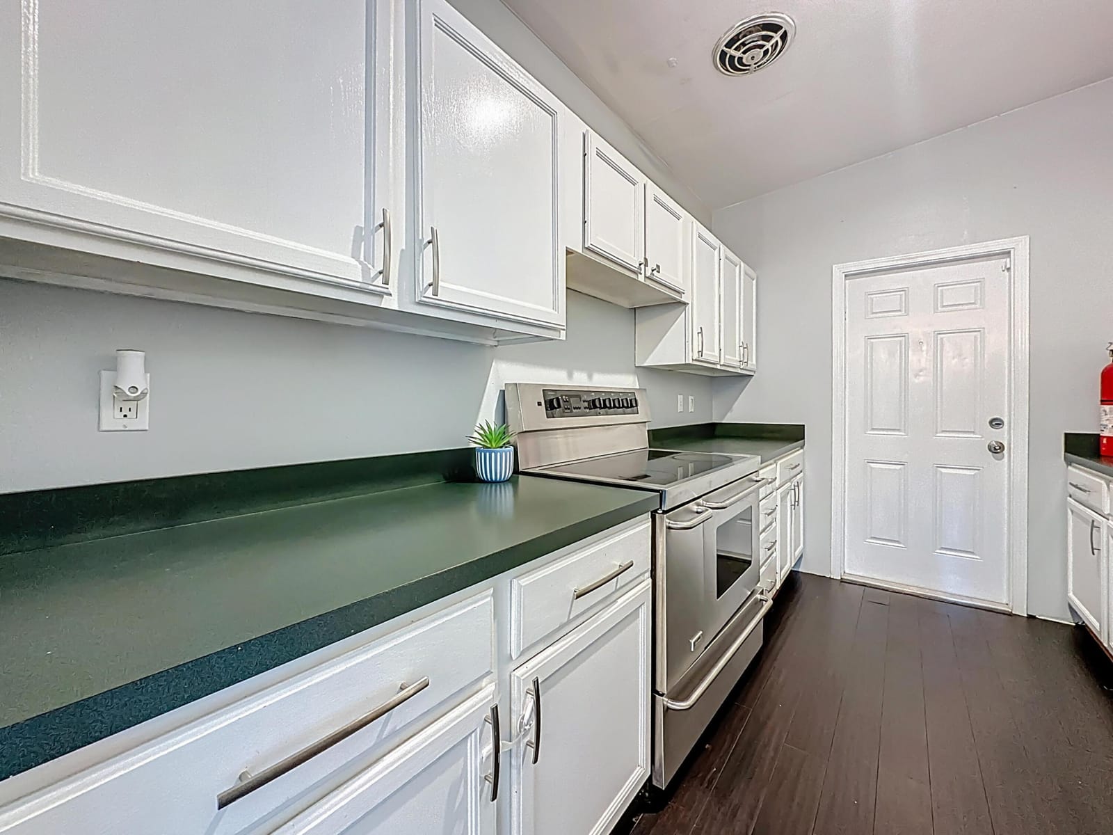 7615 Mayapple Road, Jacksonville, FL 32211 photo 10