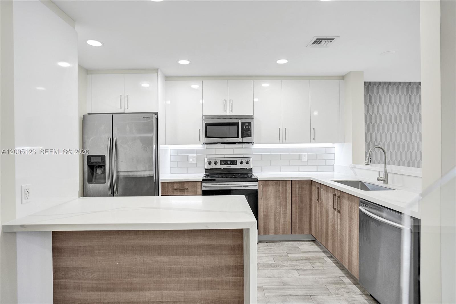 2062 E Discovery Circle E, Deerfield Beach, FL 33442, Deerfield Beach