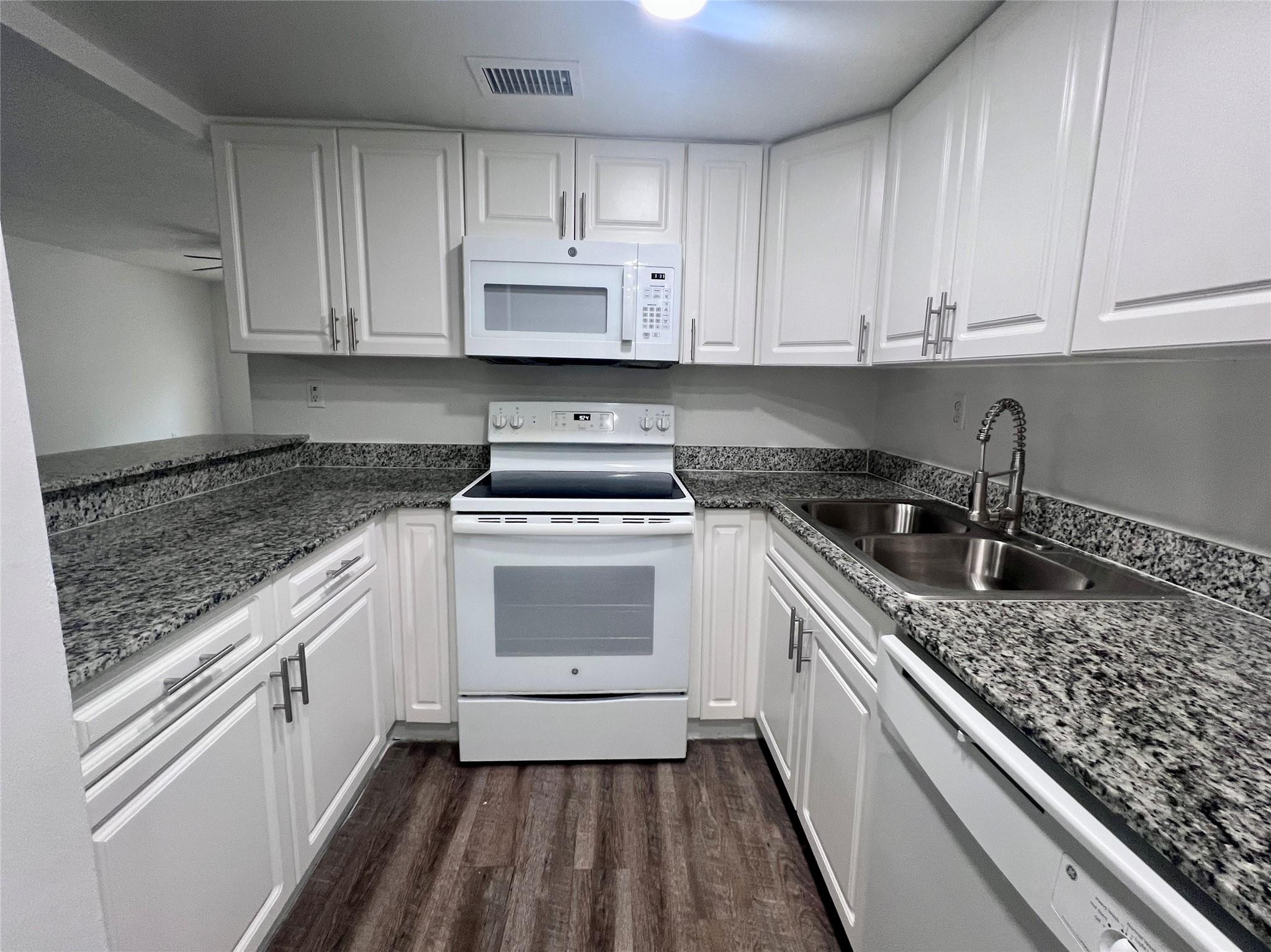 17350 NW 68th Avenue 400-403, Hialeah, FL 33015, Hialeah