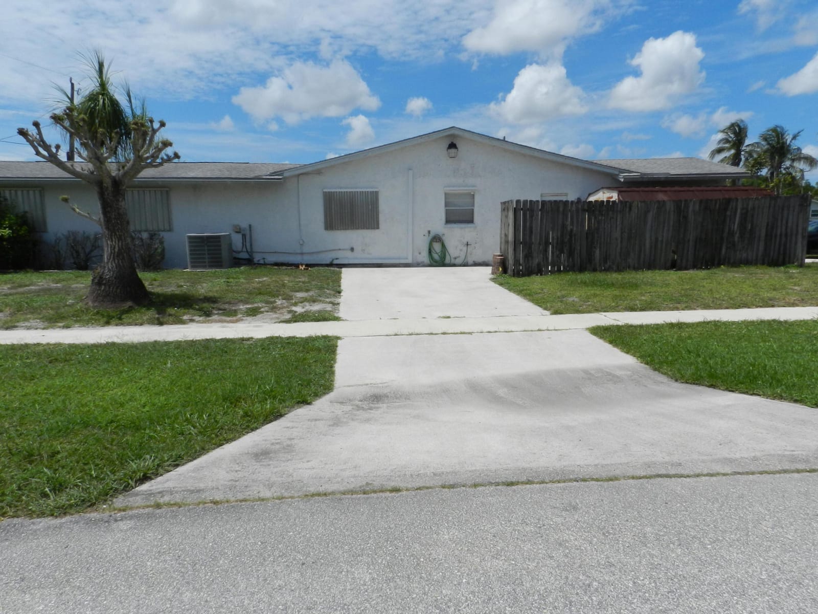 3151 Pinehurst Drive, Lake Worth, FL 33467