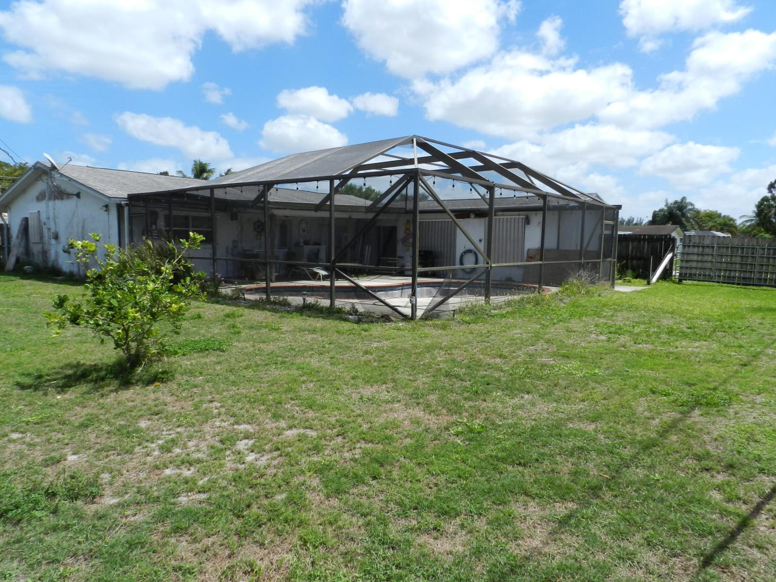 3151 Pinehurst Drive, Lake Worth, FL 33467 photo 4