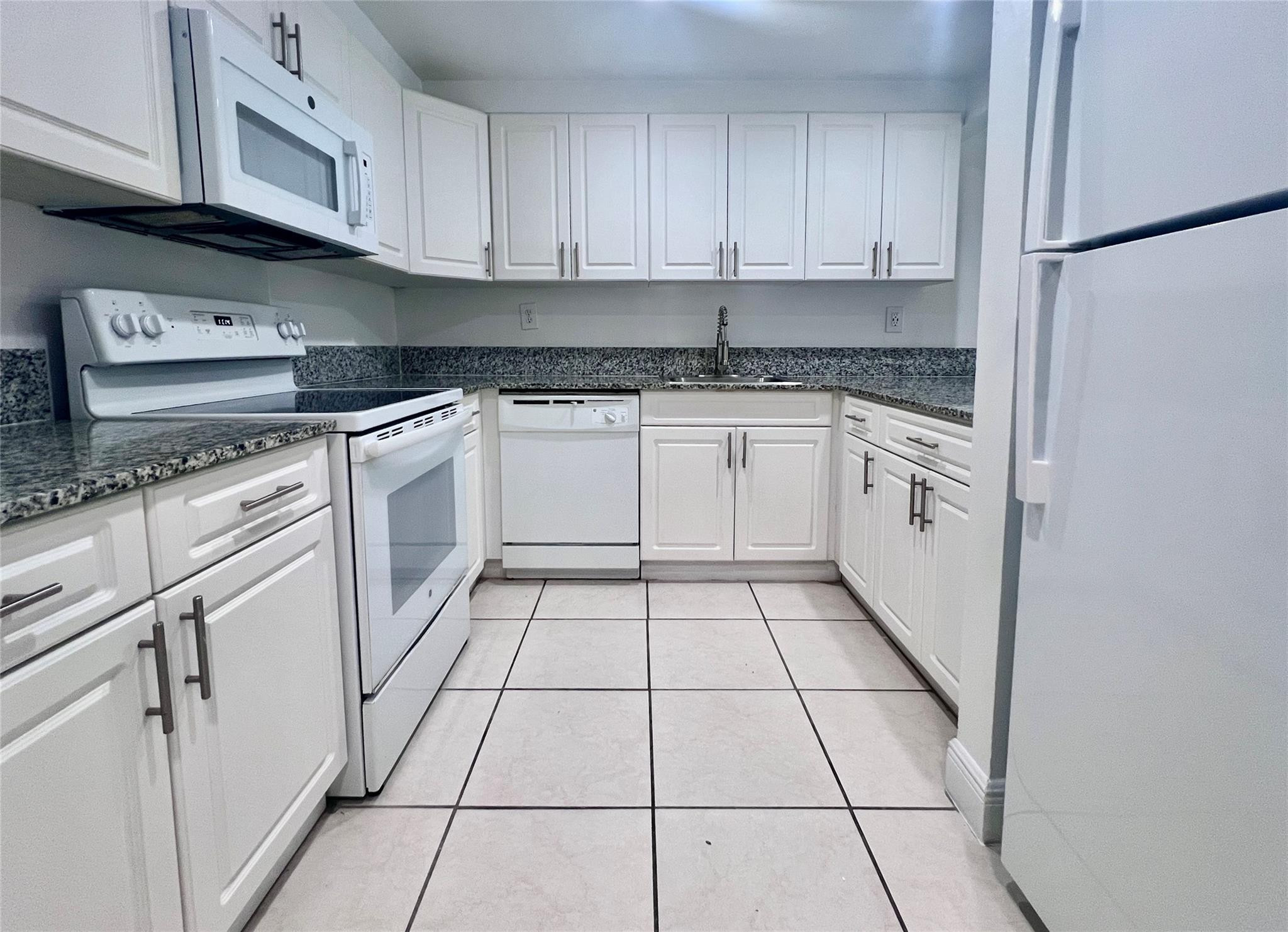 17350 NW 68th Avenue 300-419, Hialeah, FL 33015, Hialeah