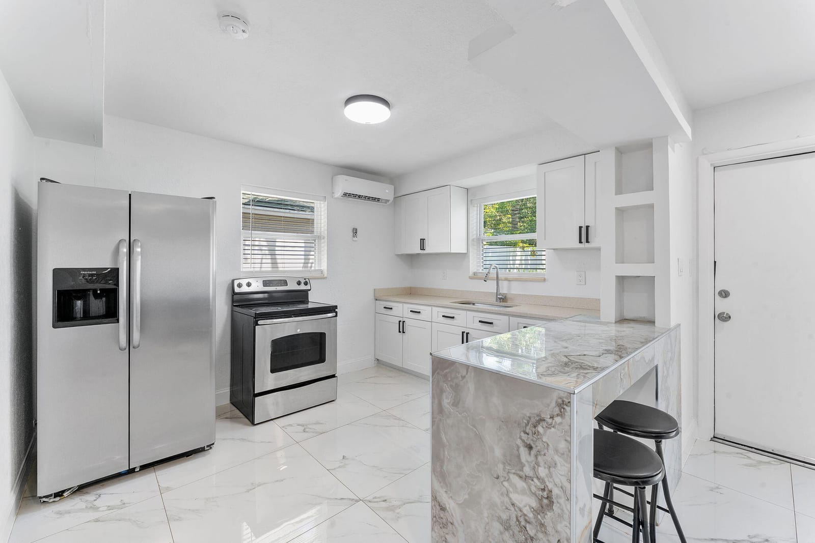 822 S C Street — photo 9
