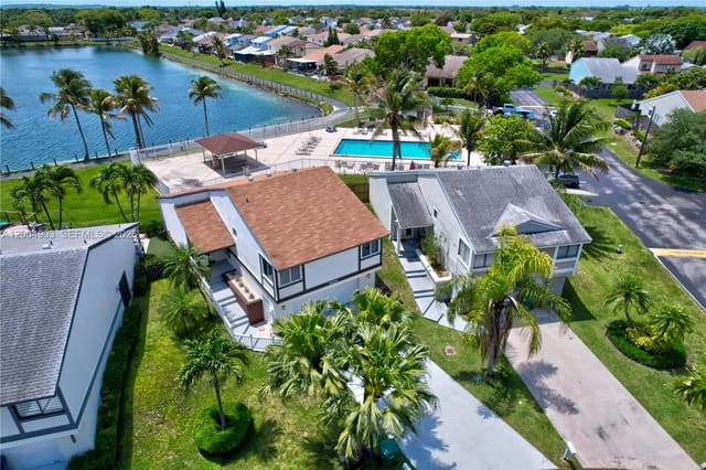 9928 SW 218th Terrace, Cutler Bay, FL 33190