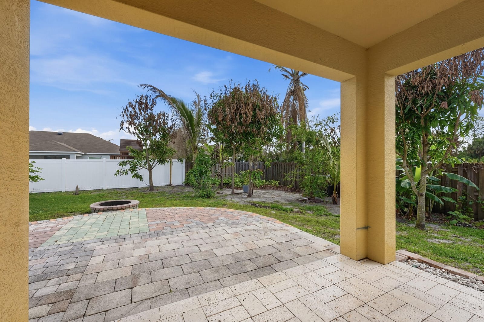 1031 SW Alexandria Avenue — photo 8
