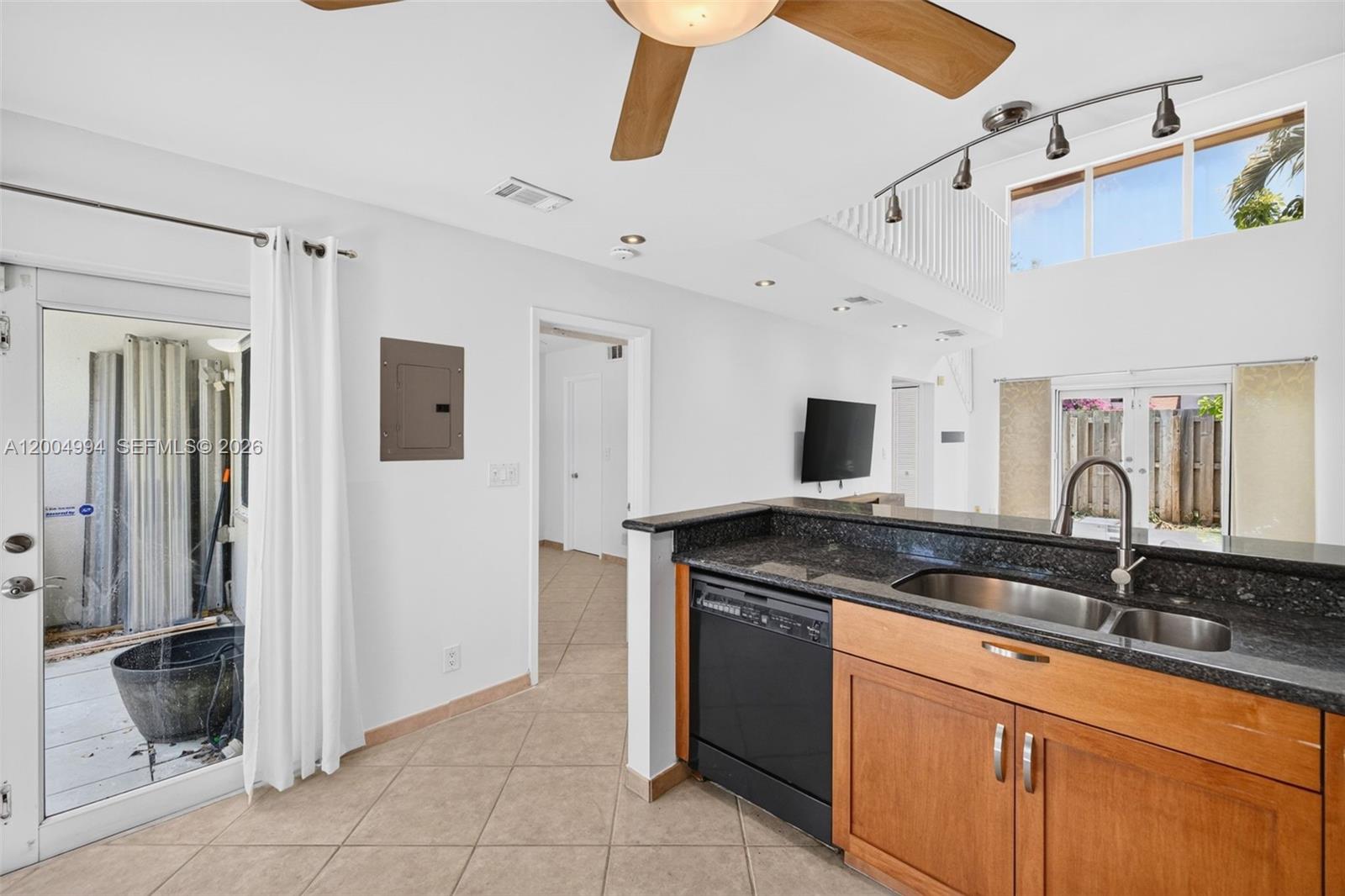 341 City View Drive, Fort Lauderdale, FL 33311 photo 24