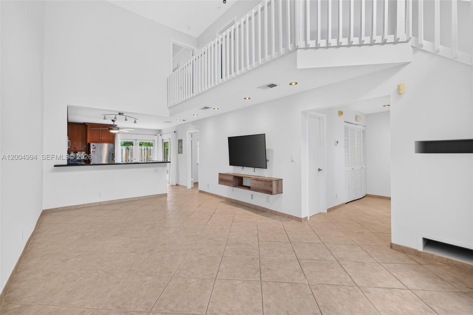 341 City View Drive — photo 8
