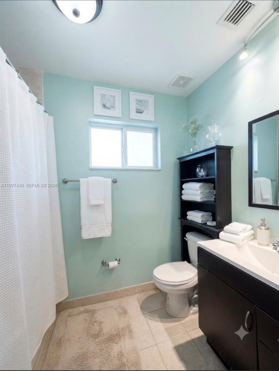 2720 NW 11th Street — photo 12