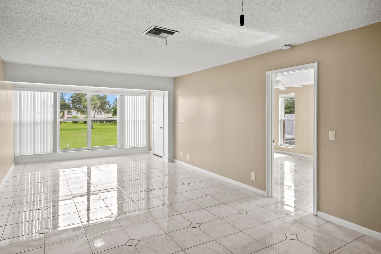 1421 NW 20th Avenue 204, Delray Beach, FL 33445 photo 14
