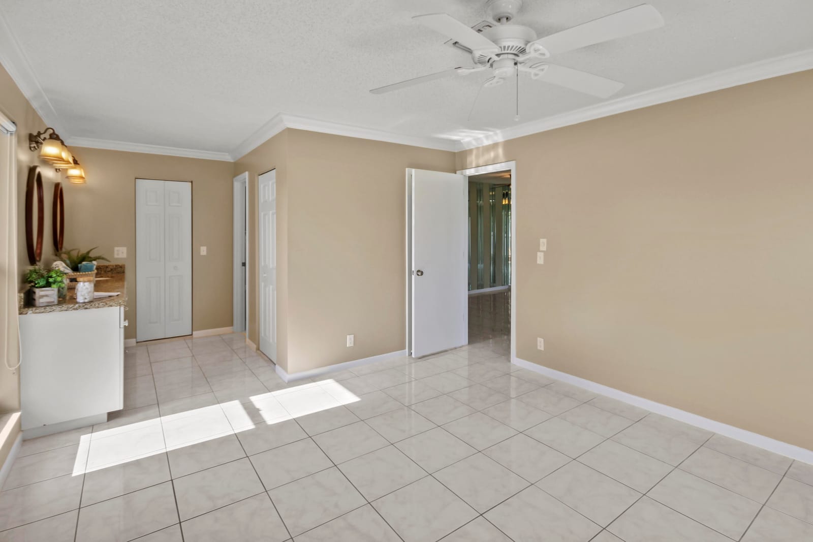 1421 NW 20th Avenue 204, Delray Beach, FL 33445 photo 15