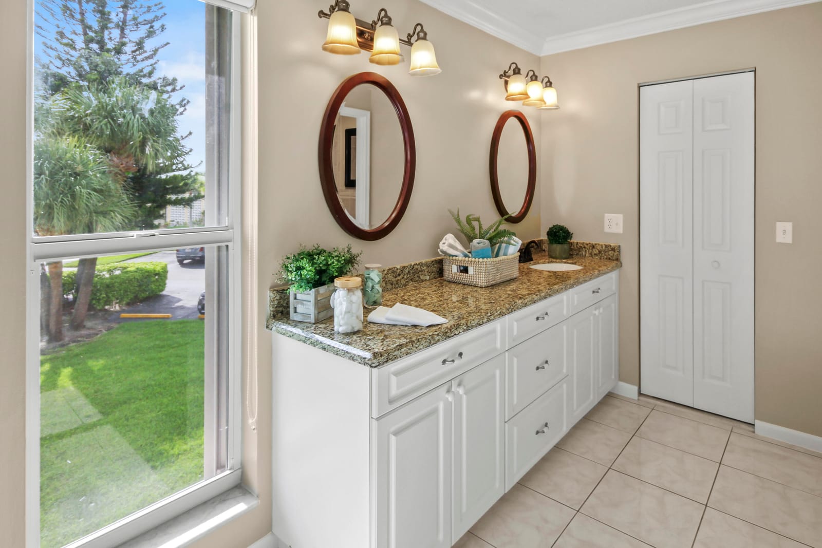 1421 NW 20th Avenue 204, Delray Beach, FL 33445 photo 18