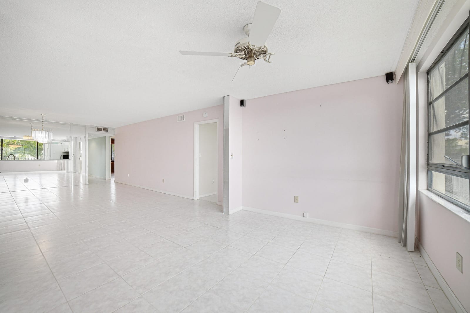 10442 E Clairmont Circle 204 — photo 3