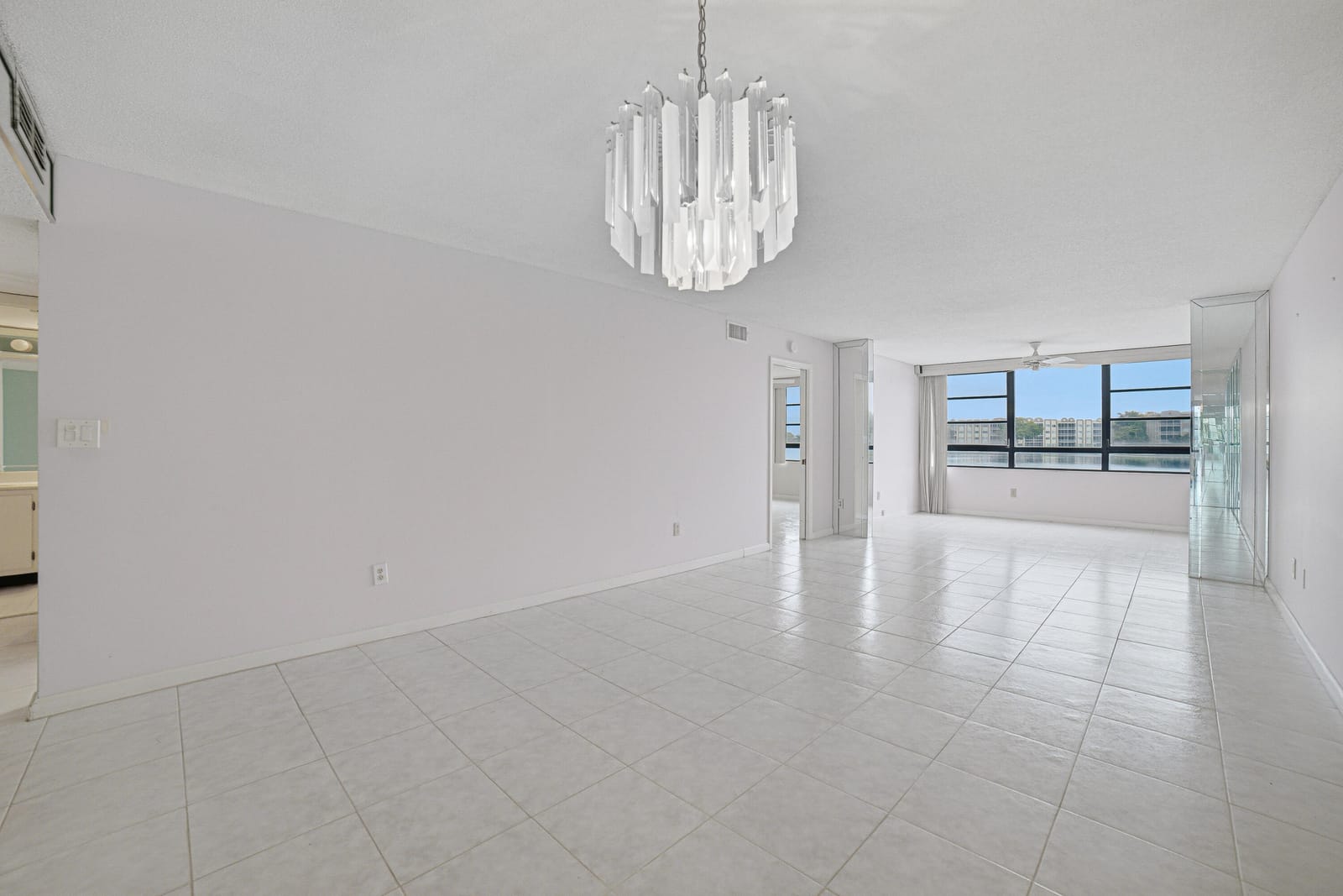 10442 E Clairmont Circle 204 — photo 4