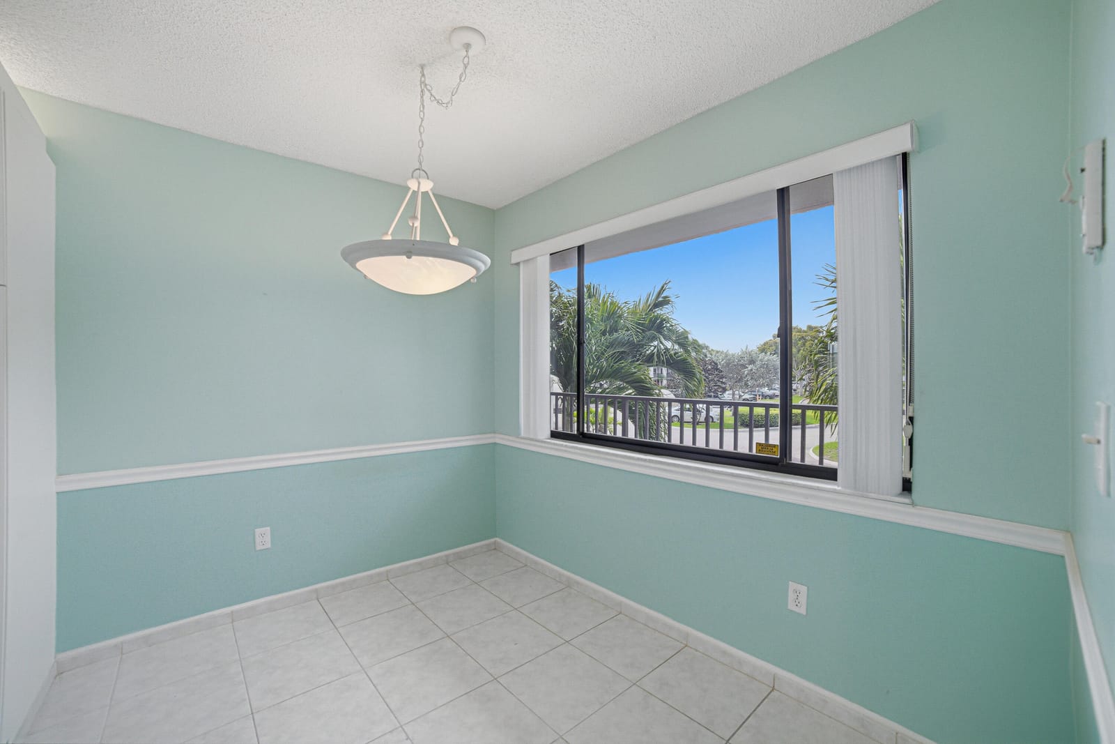 10442 E Clairmont Circle 204 — photo 9