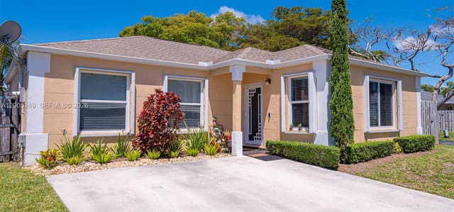 9786 SW 222nd Terrace, Cutler Bay, FL 33190