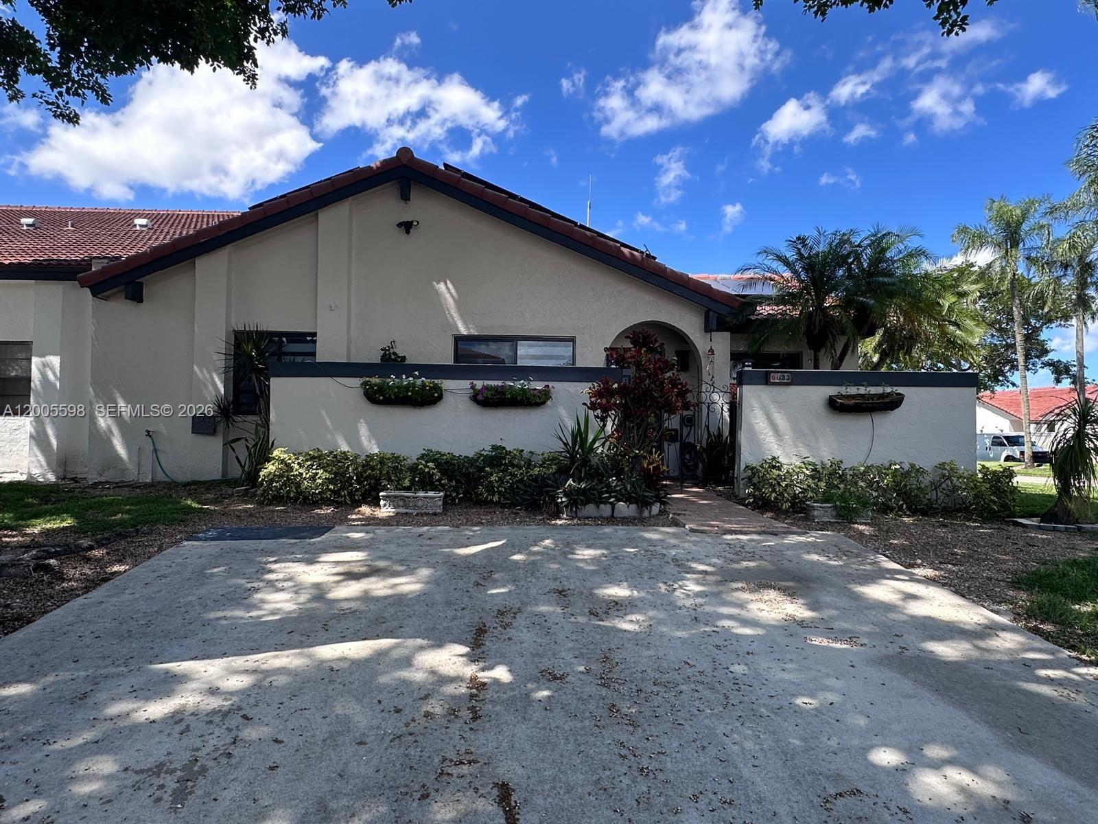 6633 NW 178th Terrace, Hialeah, FL 33015, Hialeah